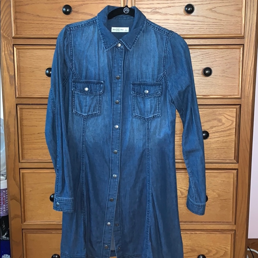 Cute Jean Dress, Perfect for Fall!!